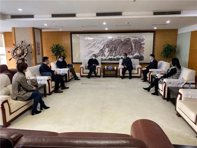 陳鴻云帶隊(duì)赴省中信銀行、農(nóng)發(fā)行走訪對(duì)接