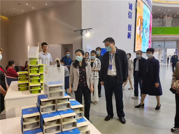 新理念、新時尚、新方式、新感受——德宇集團舉行2022得雨活茶新品發(fā)布推廣會